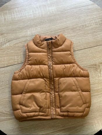 Doudoune sans manche-neuve 9 mois