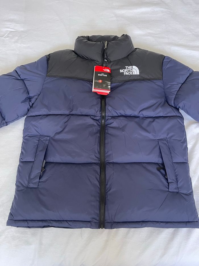 Doudoune The North Face 700 bleu - photo numéro 3