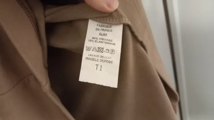 Jolie robe en suédine - photo numéro 6