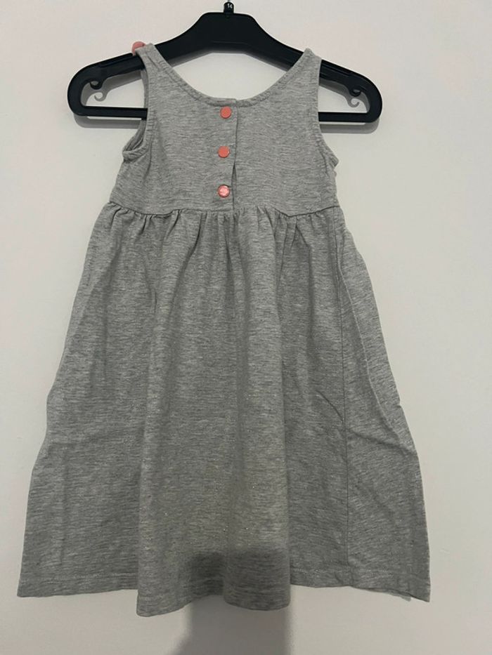 Robe 6 ans - photo numéro 2
