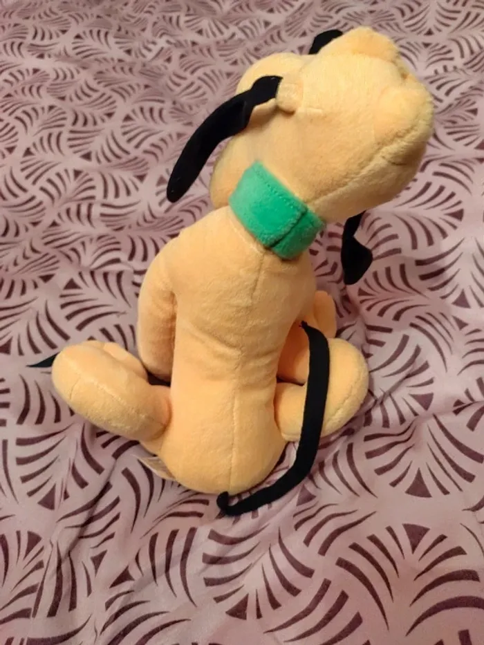 Peluche Pluto Disney - photo numéro 3