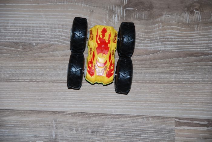 Mini voiture inertielle Double face Stunt 360 ° Flip Childs dickie toys - photo numéro 2