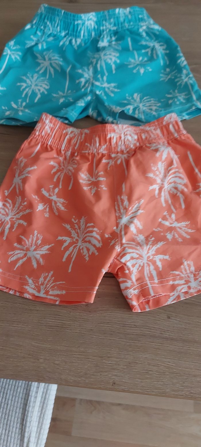 2 shorts de bain neuf - photo numéro 4