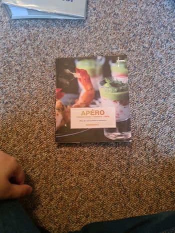 Apero finger food toats dips