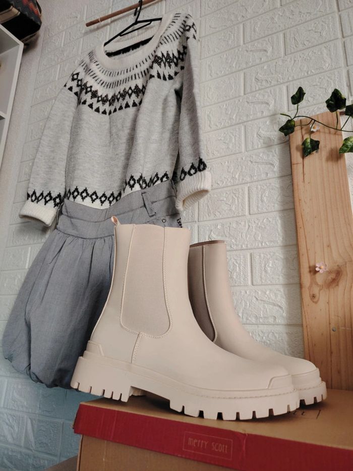 Ensemble pull, jupe et bottines - photo numéro 2