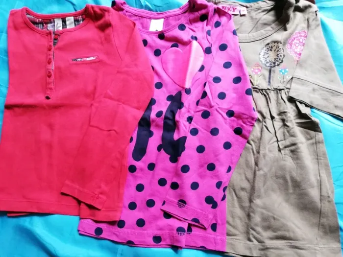 Lot de vêtements fille 6 ans - photo numéro 2