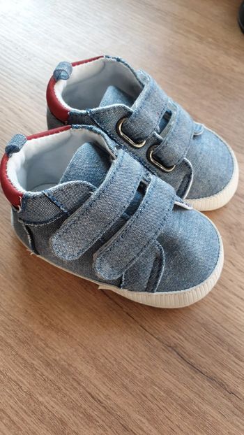 Chaussures bébé garçon taille 6 - 12 mois Tape-à-l'oeil