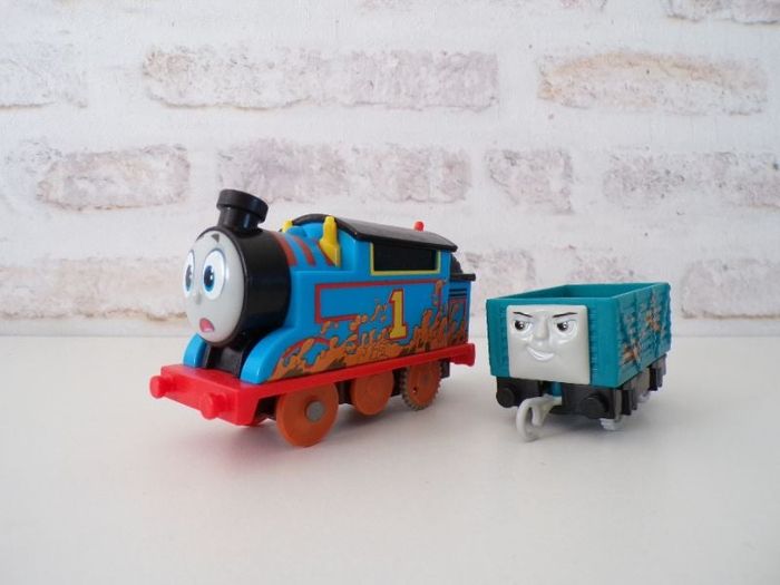 Locomotive - Train - Thomas et ses amis - Thomas (J2)