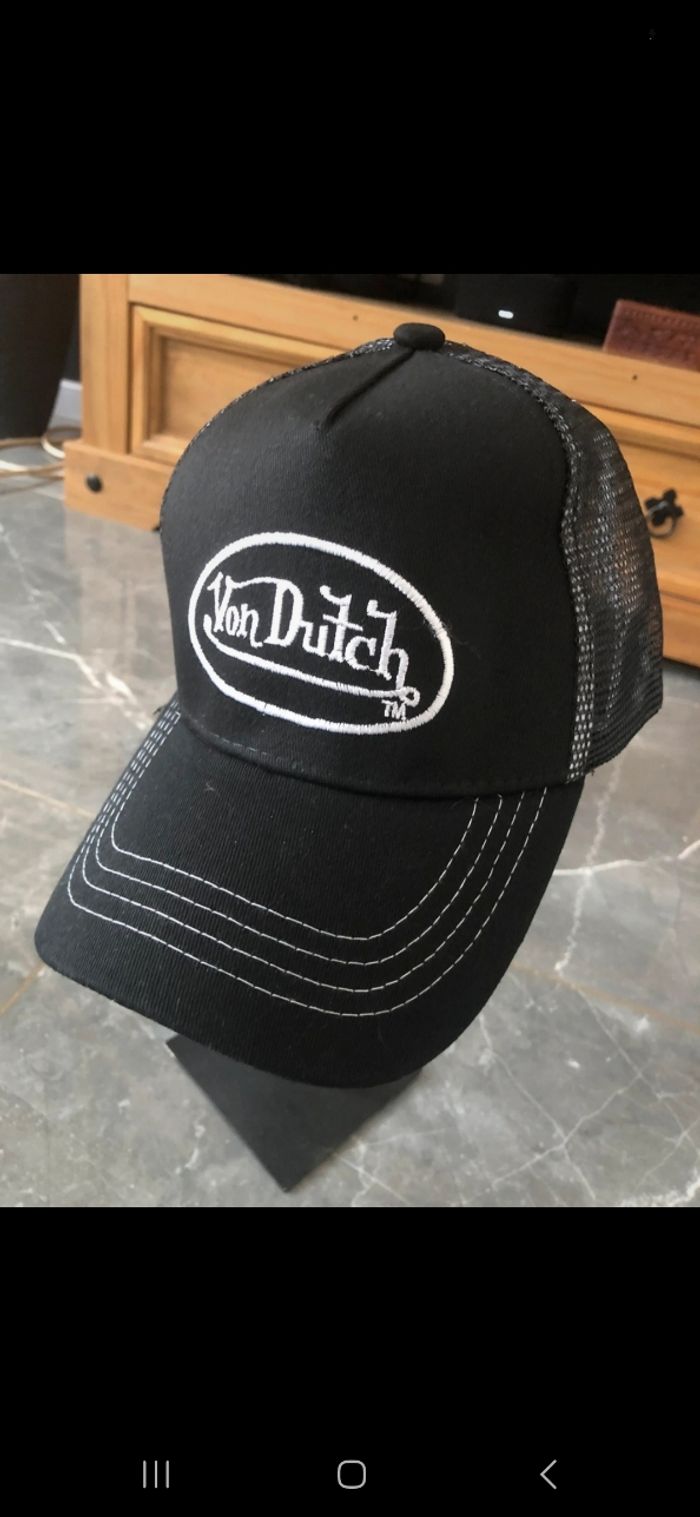 Casquette - photo numéro 2