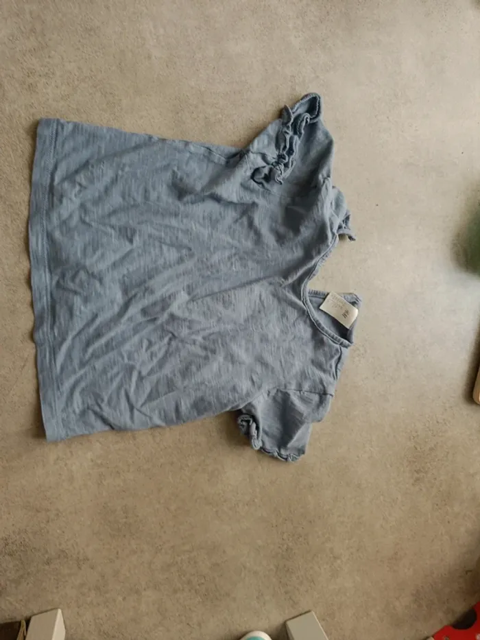 Tee shirt manches courtes H&M 98cm bleu - photo numéro 2