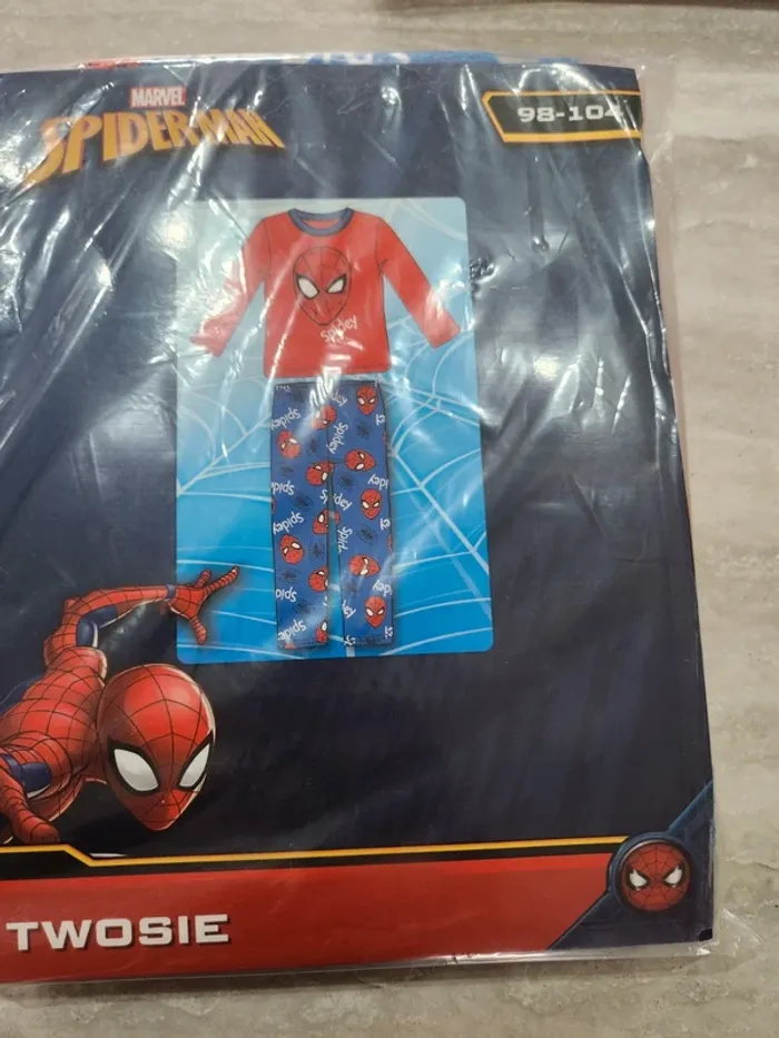 Pyjama spidey