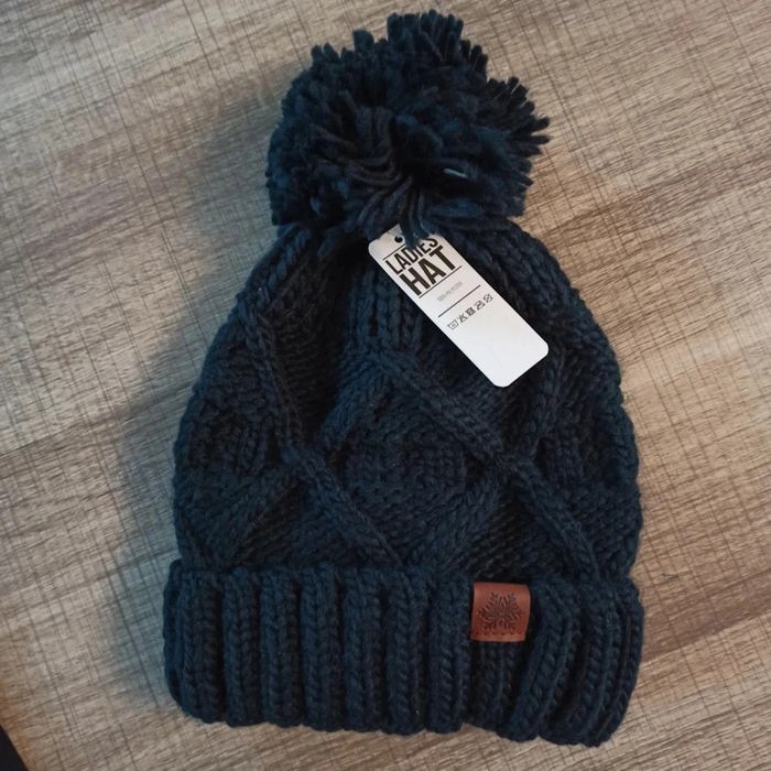 Lot hiver femme bonnet gants neuf - photo numéro 2