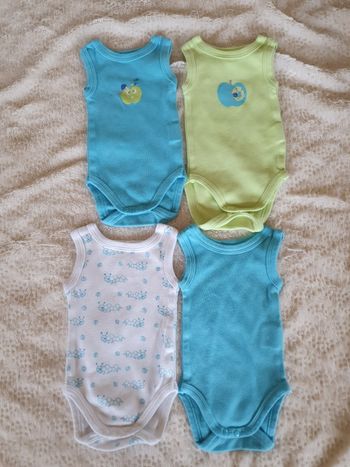 Lot de 4 bodies à bretelles