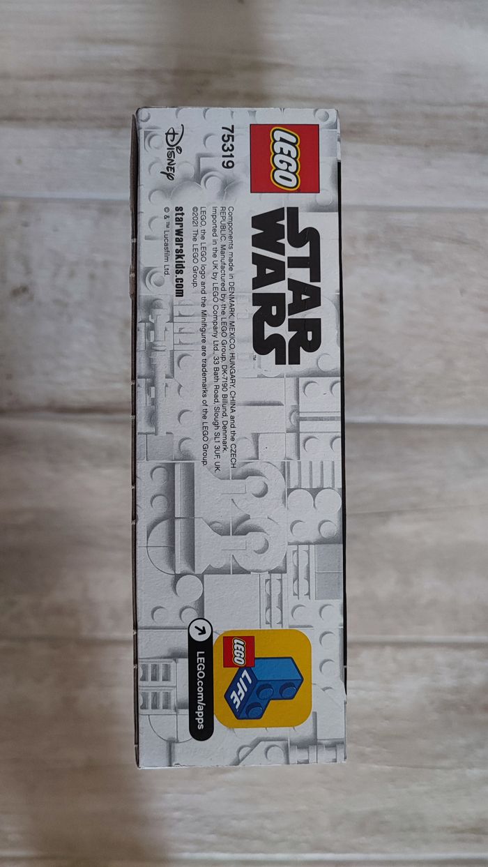 Lego Star Wars 75319 La forge mandalorienne de l'Armurière - photo numéro 4