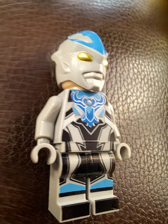 Figurine Lego compatible Ultraman - photo numéro 3