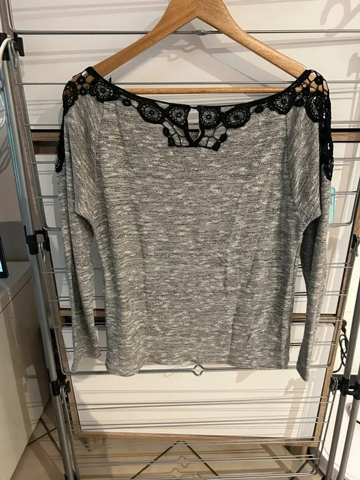 Pull dentelle - photo numéro 3