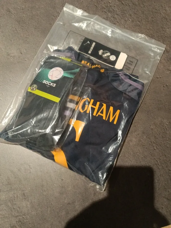 Tenue foot Real Madrid Jude Bellingham bleu. T.20 - photo numéro 5