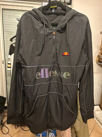 Coupe-vent à capuche Ellesse