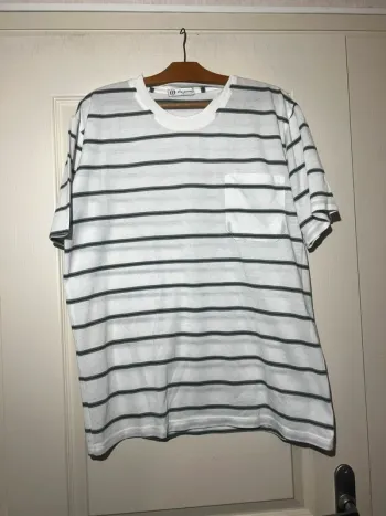 T-shirt sans marque