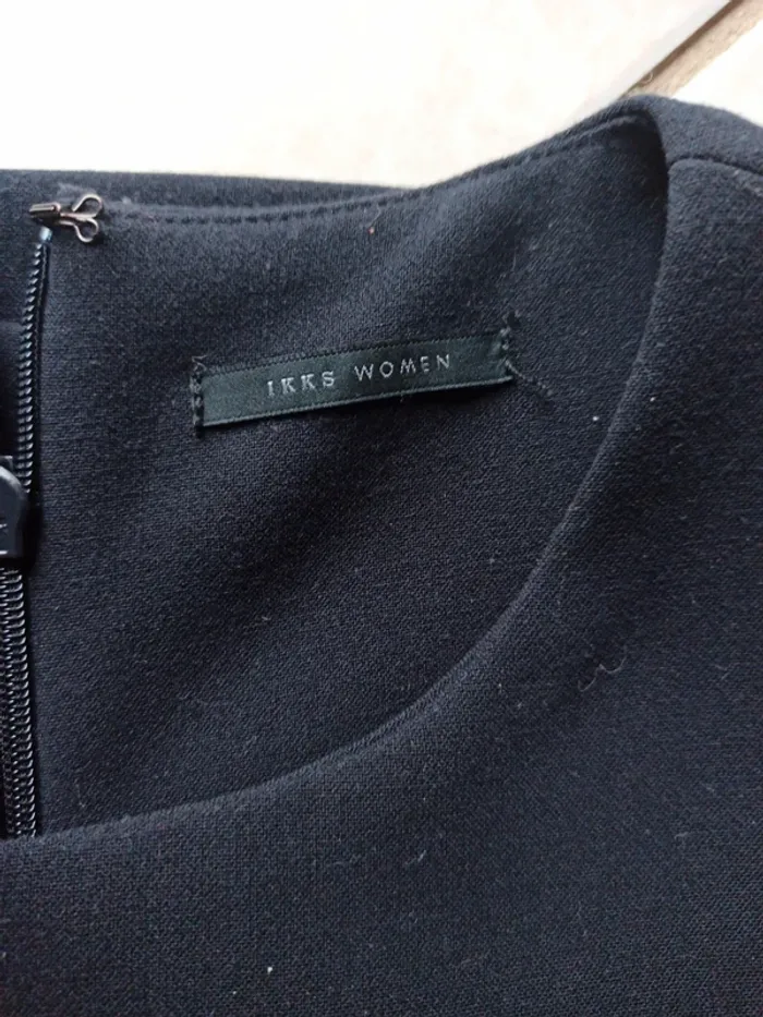 Robe IKKS taille 36 - photo numéro 4