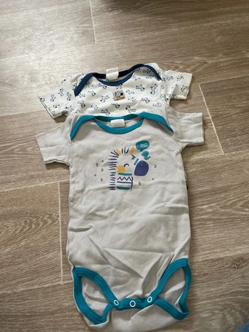 Lot de 2 bodies absorba