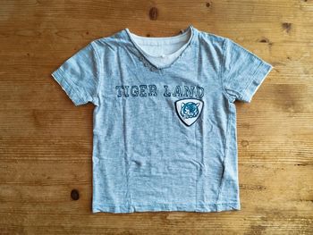 Tee-shirt gris – Vertbaudet – 6 ans - TBE