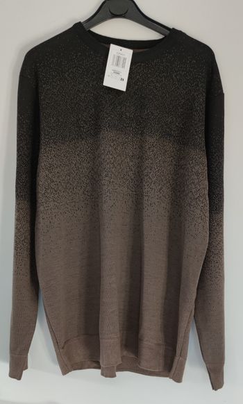 Pull manches longues pour homme marque U collection taille XXL|2XL, pull marron et noir