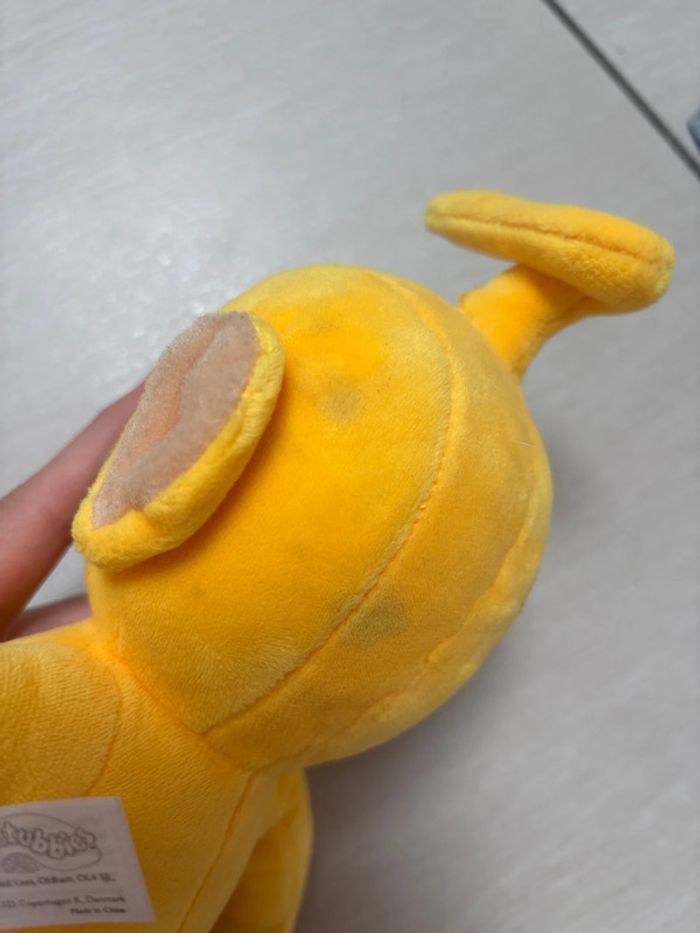 Peluche Teletubbies parlante douce jaune Laa Laa - photo numéro 4