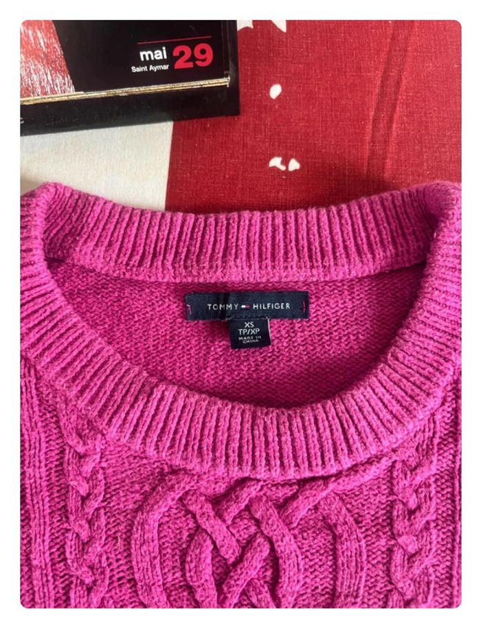 Pull Torsadé Tommy Hilfiger taille xs rose fushia - photo numéro 3
