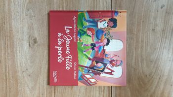 Neuf livre enfant Hachette Jeunesse sur le thème de l art La jeune fille à la perle, toile de Vermeer