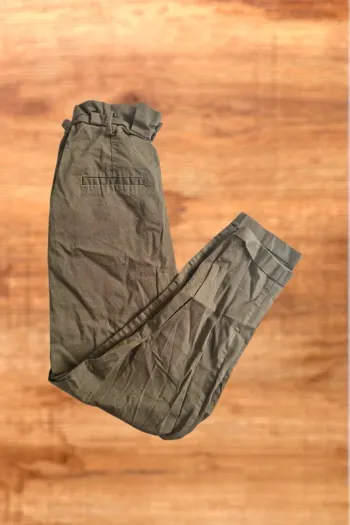 Pantalon Kaki • Bershka