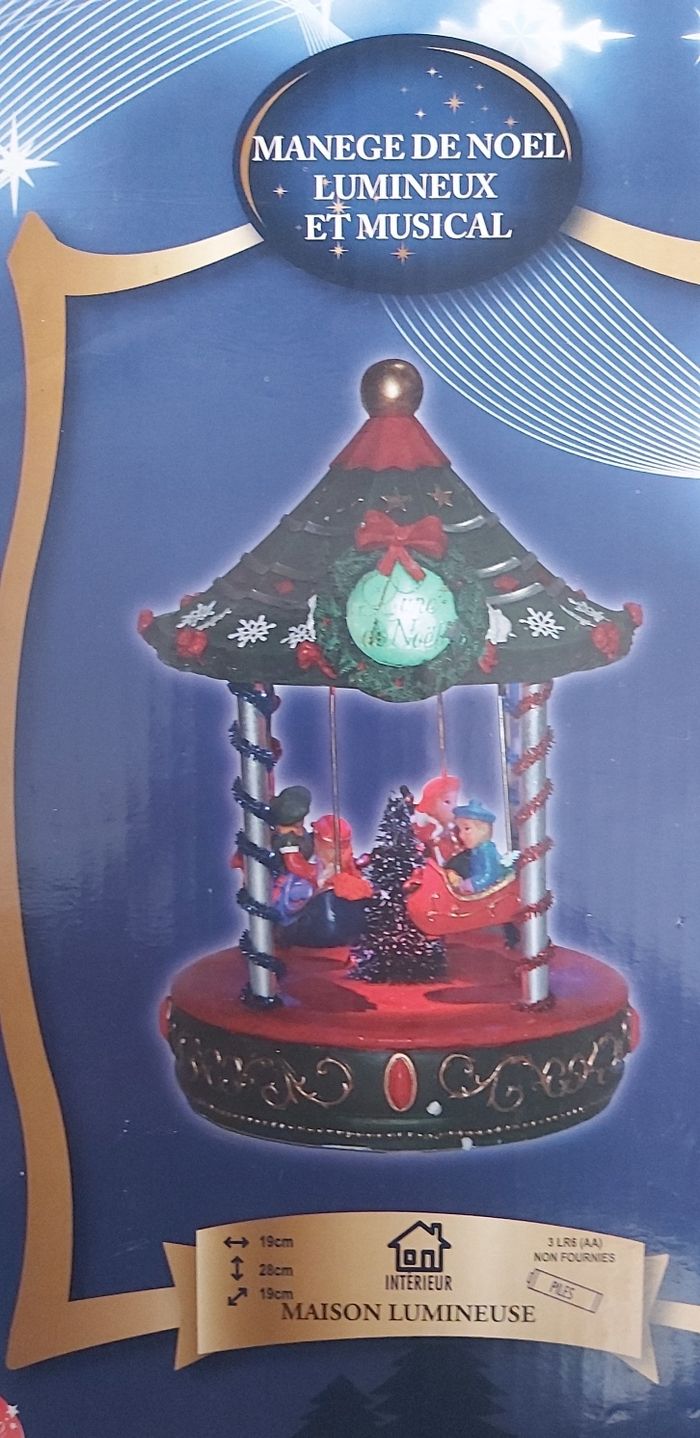 Manège de Noël lumineux et sonore - photo numéro 2