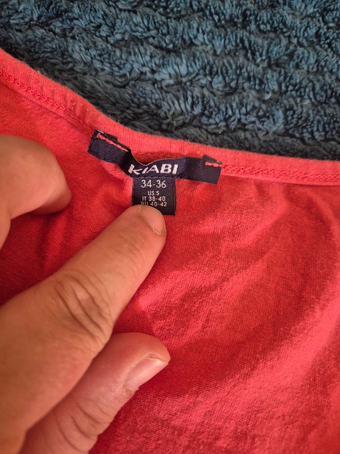 Tee-shirt femme taille 34-36 ( vêtements grossesse) - photo numéro 2