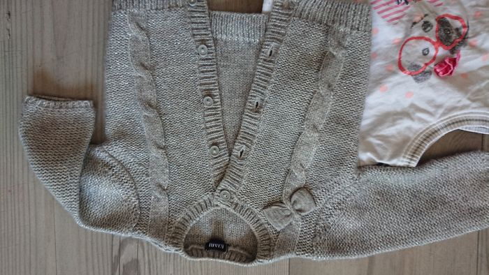 Ensemble gilet et tee shirt manche longue - photo numéro 3