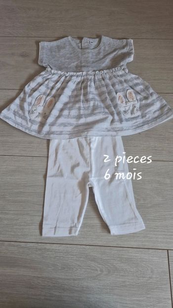 Ensemble Tee shirt/pantacourt