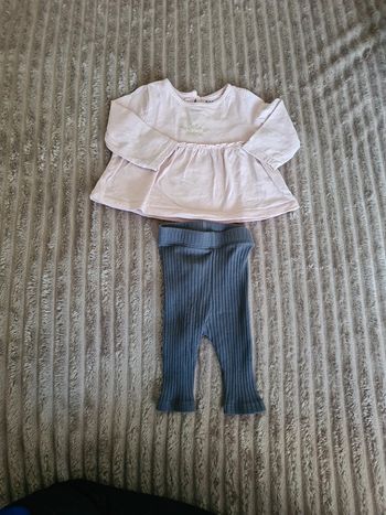 Petit ensemble fille leggins +haut