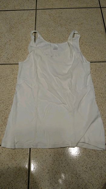 Débardeur femme taille 48 de couleur blanche