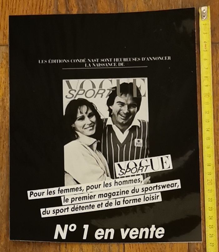 Ancienne petite publicité plastifiée vogue sport 1 début années 80 vintage