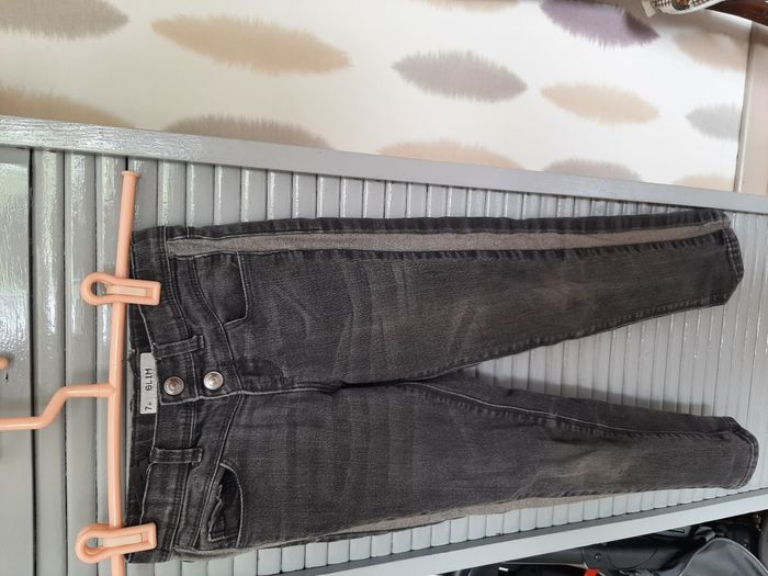 pantacourt et jeans pour filles Taille 7 ans - photo numéro 2