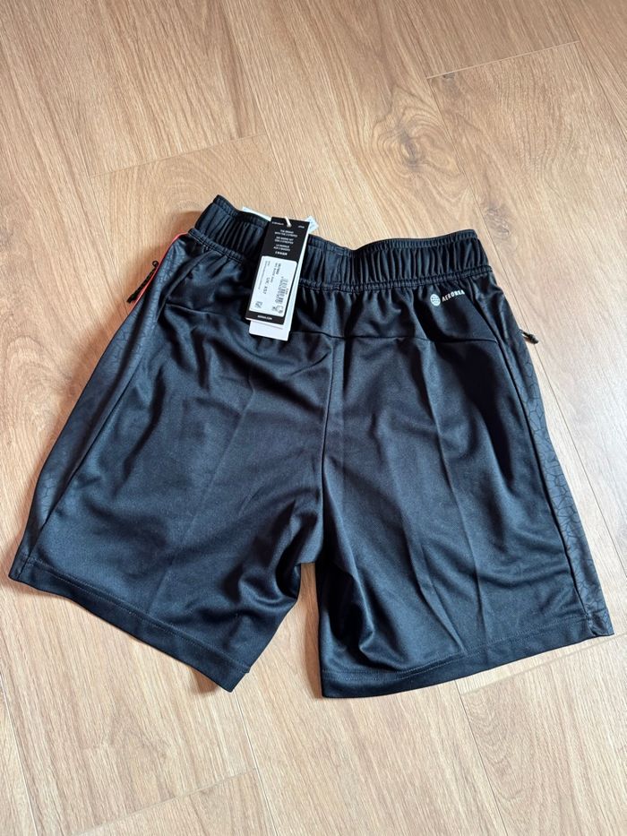 Short de sport Adidas noir - photo numéro 3