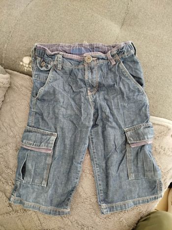 Short bermuda bleu jean. Okaïdi taille  10 ans