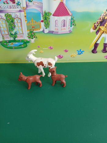 Playmobil famille chèvre
