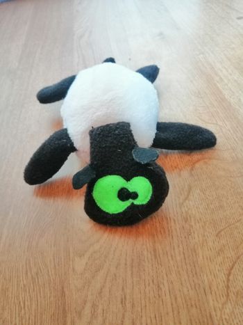 Peluche mouton noir