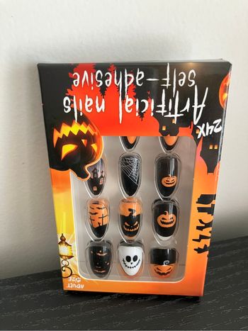 Coffret de faux ongles thème Halloween