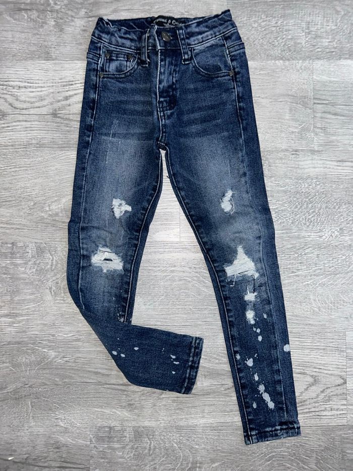 Jean  destroy