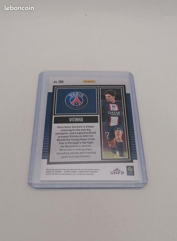 Carte Panini score Ligue 1 2022-23 Vitinha n°166. - photo numéro 3