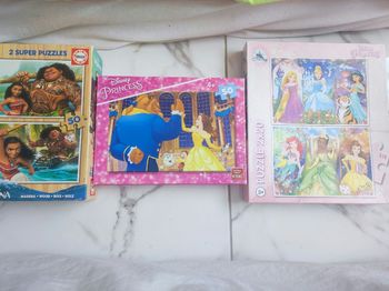 Lot puzzles Ariel,  la Belle et les princesses