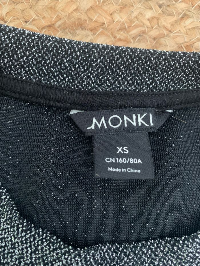Joli haut argenté Monki taille XS - photo numéro 4