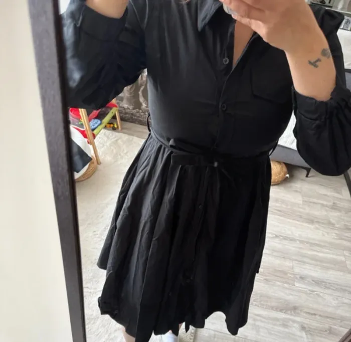 👗 Robe noir - effet chemise - taille unique - neuf sans étiquette - new collection - photo numéro 11
