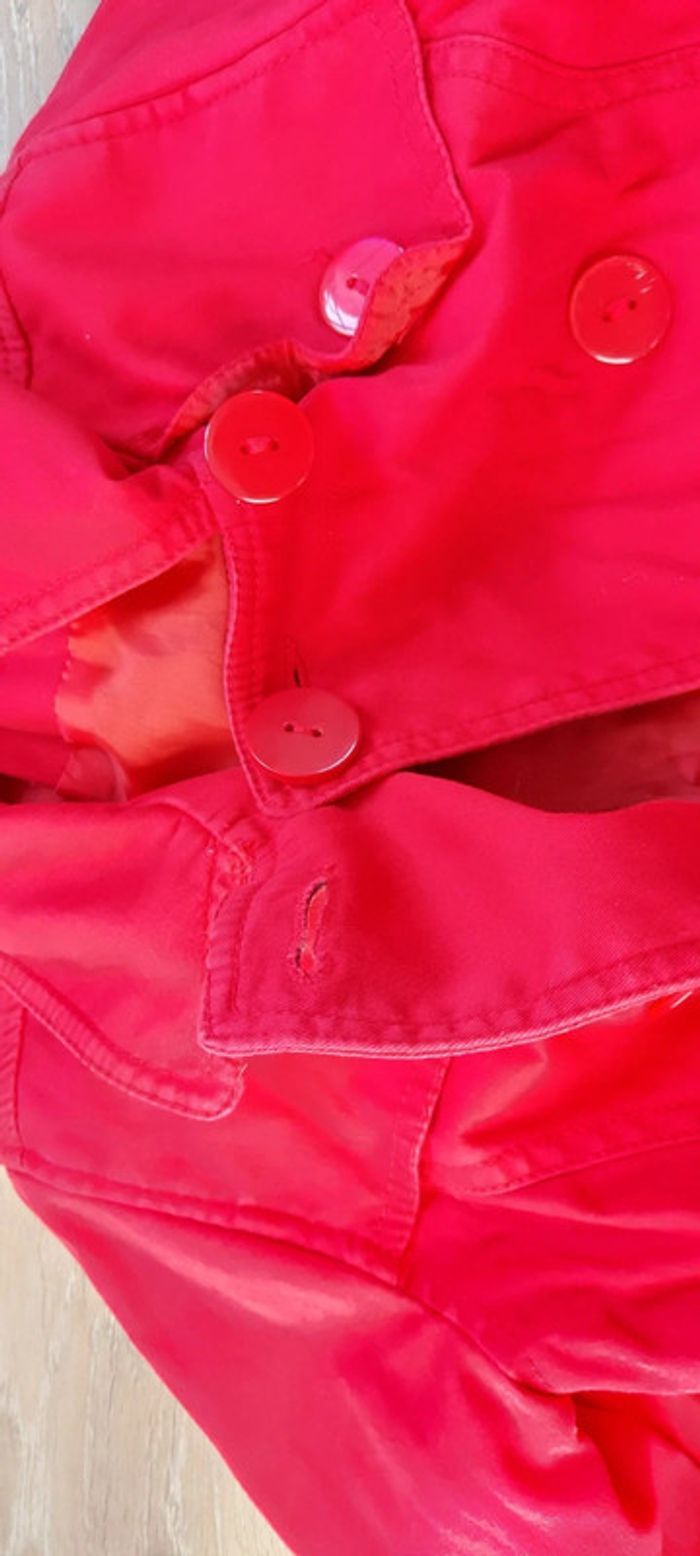 Veste longue,fille, rouge, Vynil Fraise, 4 ans, peu mise - photo numéro 2